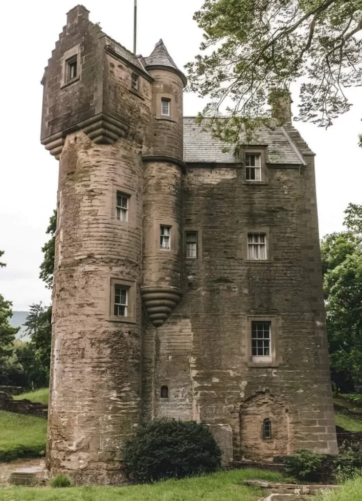 Five-storey tower house.